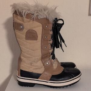 Sorel Kids Tan and Black Fur-Lined Fleece Interior Lace Up Boots Size 1